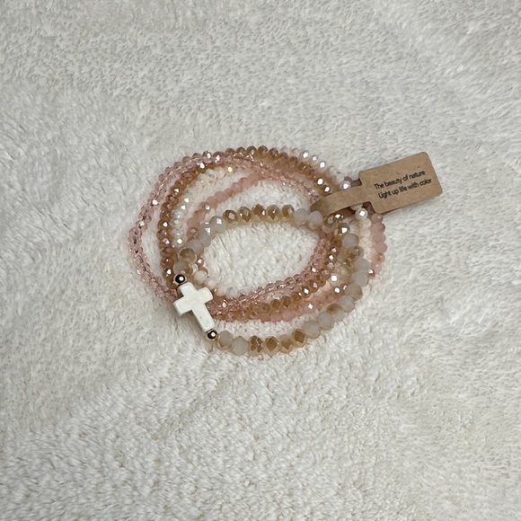 Beaded Bracelets Pretty Neutral Cream & Soft Pink Set of 5 w/a Cross Charm NWOT - Picture 10 of 12